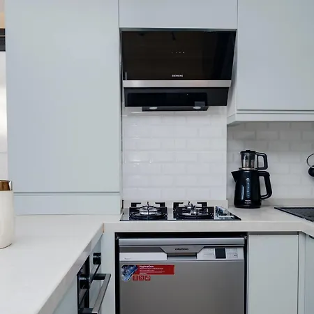 Bosphorus View - Modern With Elevator & Parking Apartment *