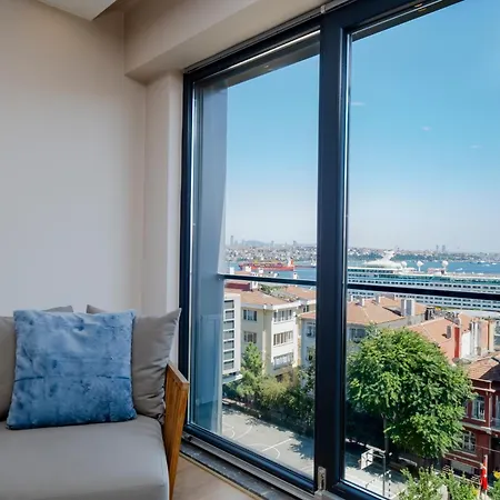 Bosphorus View - Modern With Elevator & Parking Appartement Istambul
