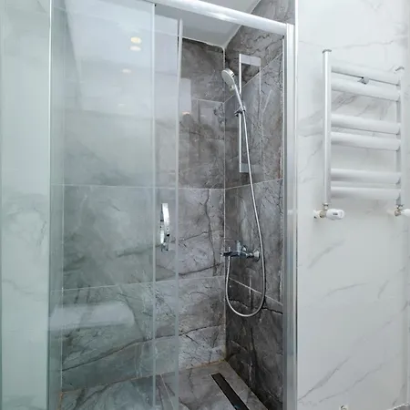 Appartement Bosphorus View - Modern With Elevator & Parking Istambul