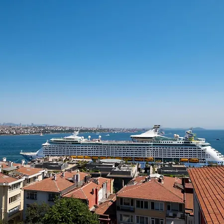 Bosphorus View - Modern With Elevator & Parking